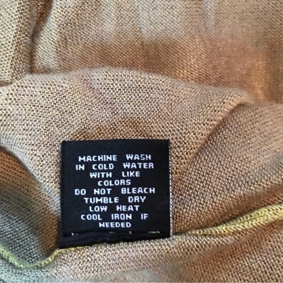 𝅺VERTIGO women’s size medium dress. Rayon and viscose, gold and cream colour. - Picture 8 of 10